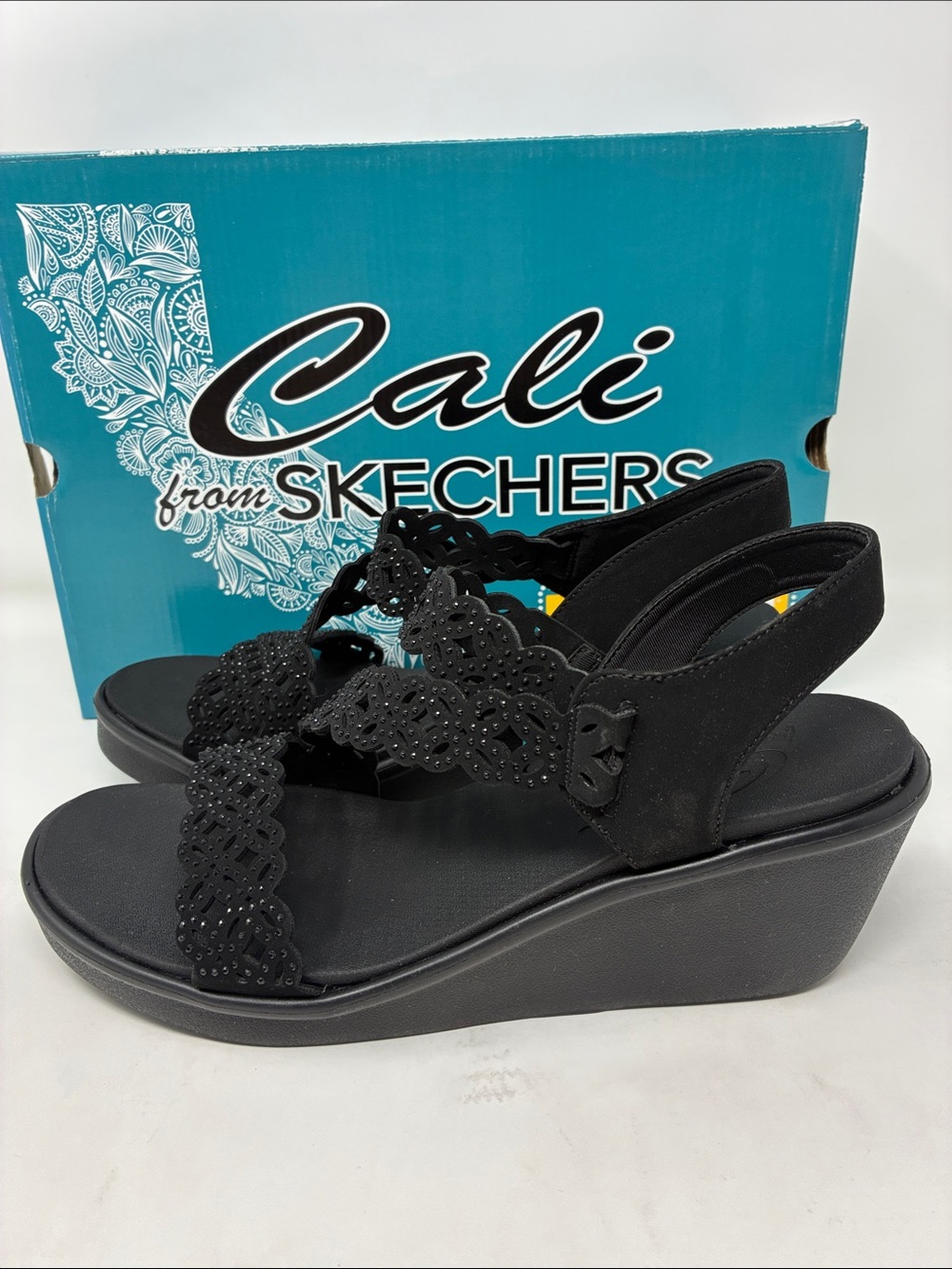 Skechers Black Cali Wedge Sandals with Decorative Laser-Cut Straps - Picture 3 of 6